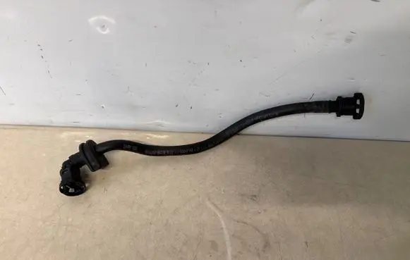 BMW 4 F32 F33 Vacuum line/pipe/hose 8600882
