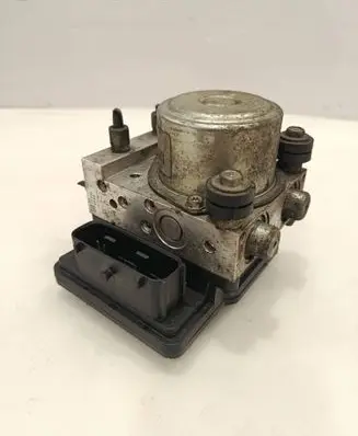 Nissan Juke I F15 ABS Pump 476601KK0C