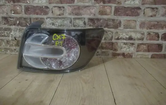 Mazda CX-7 Rear/tail lights