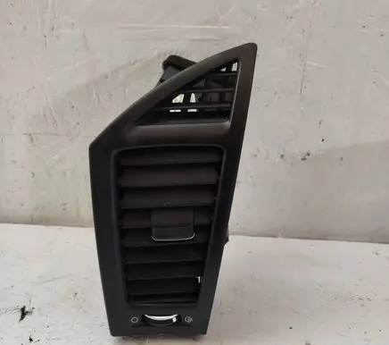 Hyundai i40 Dashboard side air vent grill/cover trim U09E28
