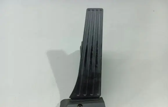 BMW 5 F10 F11 Accelerator throttle pedal 6852643
