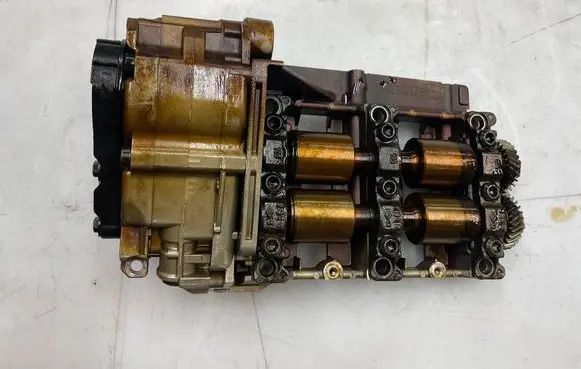 BMW 3 E90 E91 Oil pump balance shaft 1501122 21121 061444H
