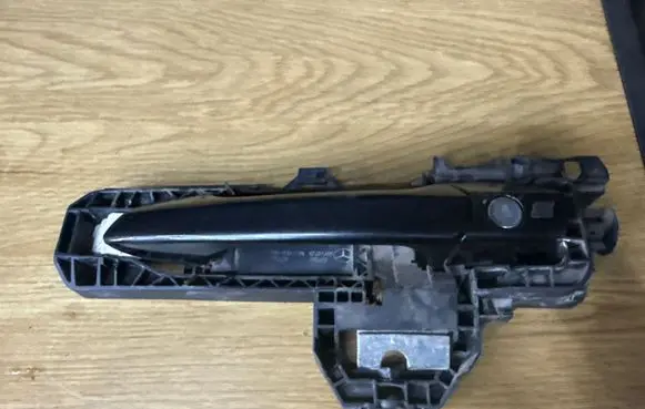 Mercedes-Benz C W204 Front door exterior handle 2047600534