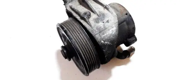 Renault Laguna I Power steering pump 7700100653
