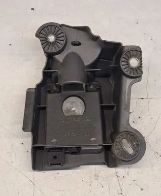 Mazda CX-3 Distronic sensor bracket DB2R67Z41