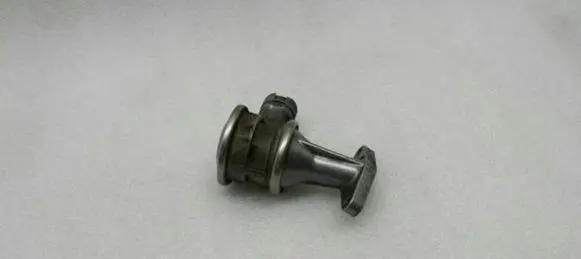 BMW M5 EGR valve 7837096
