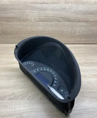 Mercedes-Benz C W203 Speedometer (instrument cluster) A2035401347 110080183