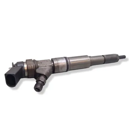 BMW 7 E65 E66 Fuel injector 0445110131 7789661