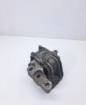 Engine mount bracket