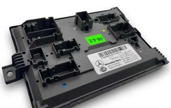 Mercedes-Benz E W213 Central body control module S3770 A2139009829