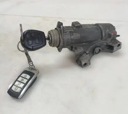 Audi A4 S4 B5 8D Ignition lock 4B0905851B