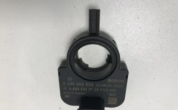 Mercedes-Benz Vito Viano W639 Steering angle sensor 0265005523 6395420718