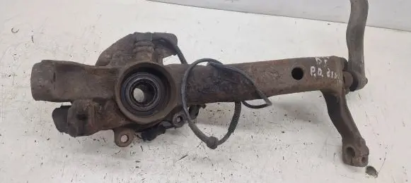 Volkswagen PASSAT B5 Front wheel hub
