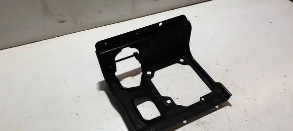 Mercedes-Benz CLS C218 X218 Radiator support slam panel bracket 