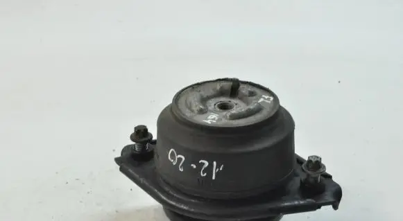 Mercedes-Benz ML W164 Engine mount bracket A2512404617