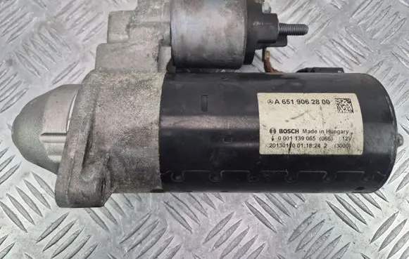 Mercedes-Benz C W204 Starter motor A6519062800 0001139065
