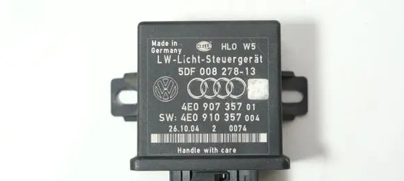 Audi A8 S8 D3 4E Light module LCM 4E0907357 4E0910357 5DF00827813