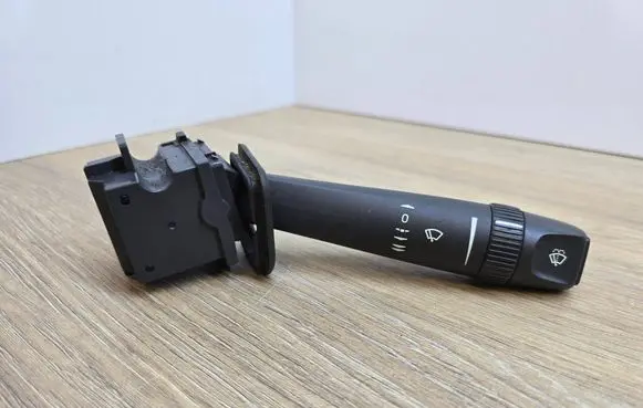 Volvo V70 Wiper control stalk