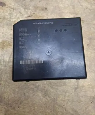 Nissan X-Trail T32 Fuse module 284B74BA0A