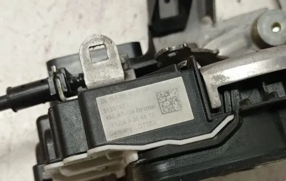 Volvo V40 Rear door lock 31391827 933387104