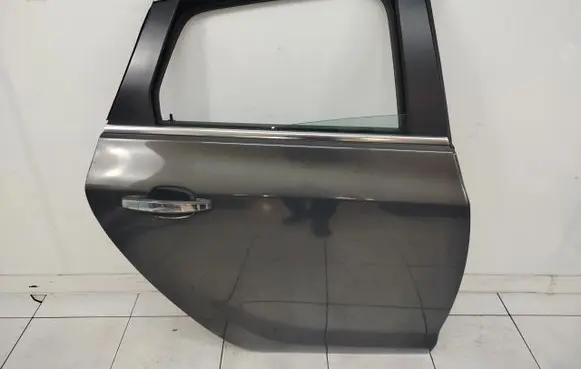 Opel Astra J Rear door 43R21