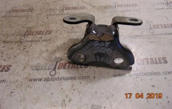Rear door upper hinge