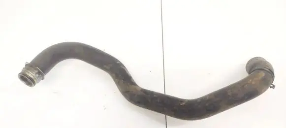 Volkswagen PASSAT B6 Engine coolant pipe/hose