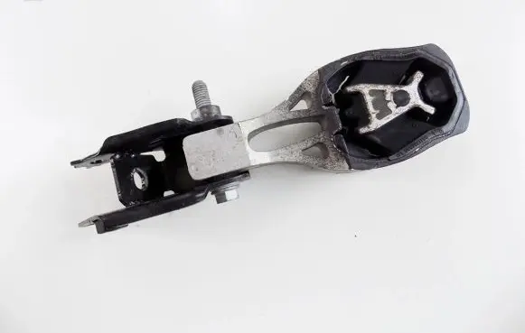 Opel Grandland X Engine mount bracket