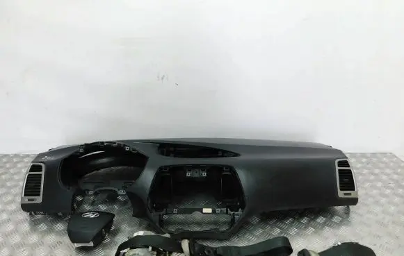 Hyundai i20 (PB PBT) Airbag set with panel 