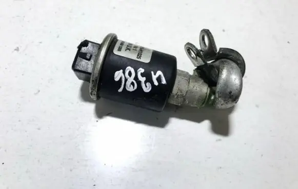 Air conditioning (A/C) pressure sensor