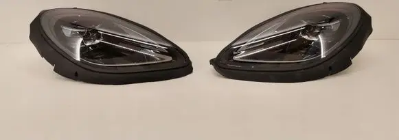 Porsche Macan (95B) Headlights/headlamps set 95B941015J 95B941016J