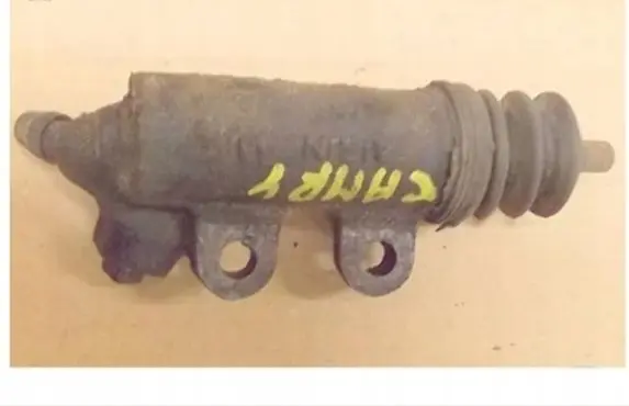 Toyota Camry Clutch slave cylinder 