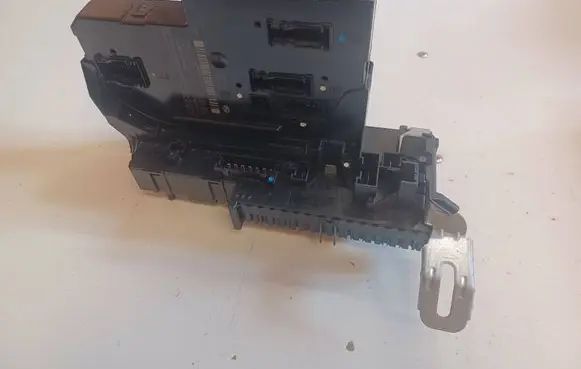 Mercedes-Benz E W212 SAM control unit A2129060505