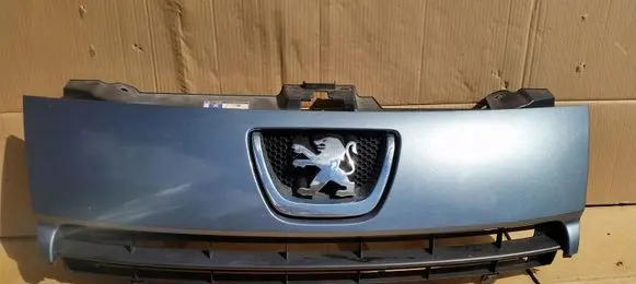 Peugeot Expert Front bumper upper radiator grill 1497647077