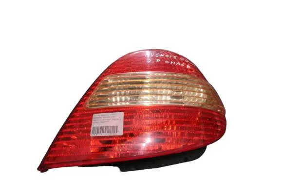 Toyota Avensis T220 Rear/tail lights 034N5P