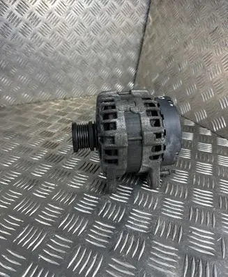 Volkswagen Multivan T6 Generator/alternator 04L903023T