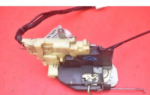 Lexus GS 300 400 430 Front door lock