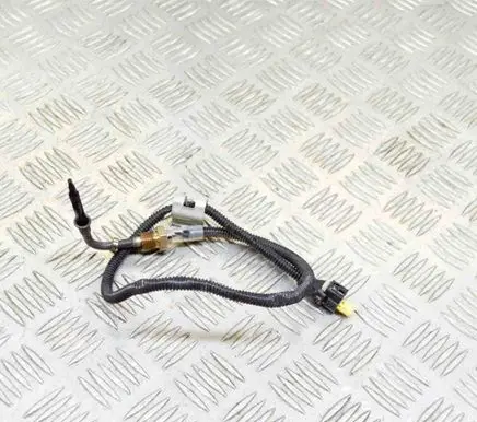 Mercedes-Benz C W205 Oil temperature sensor A0009059704
