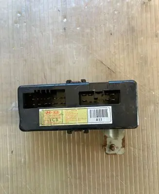 Hyundai Santa Fe Other relay 952302B225 322827