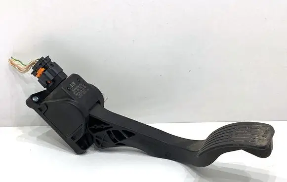 Citroen Berlingo Accelerator throttle pedal 9671416880