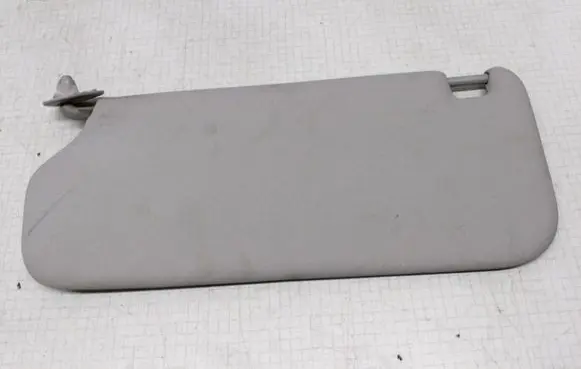 Toyota Avensis T220 Sun visor