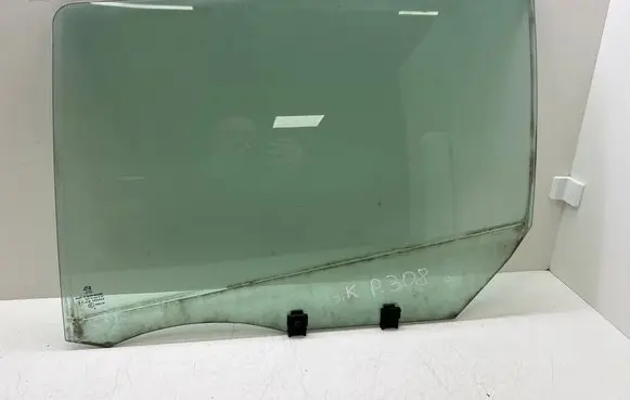 Peugeot 308 Rear door window glass