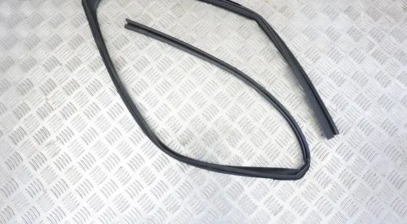 Lexus UX Rubber seal front door window/glass 6815176040