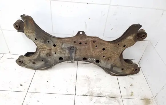 Toyota Avensis T250 Front subframe