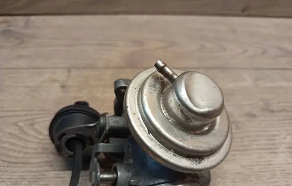 Volkswagen Bora EGR valve 7293D 103610030