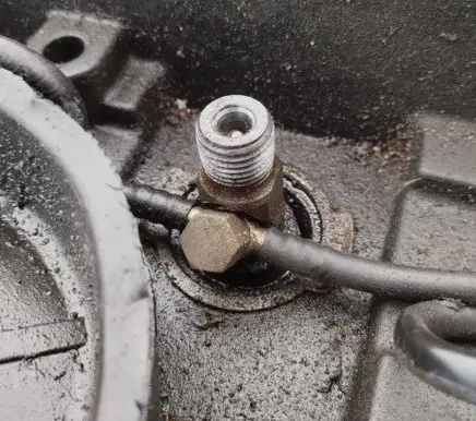 Ford Mondeo Mk III Fuel injector