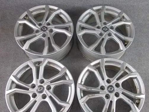 Renault Zoe R17 alloy rim 
