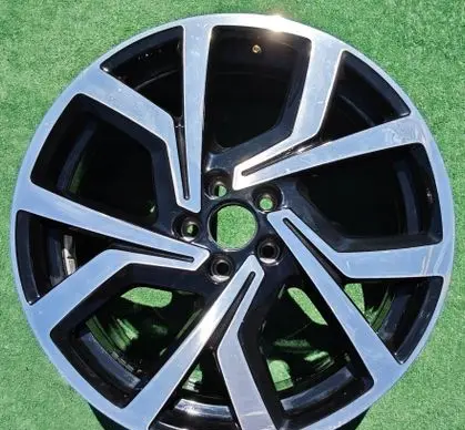 Volkswagen Polo VI R16 alloy rim 
