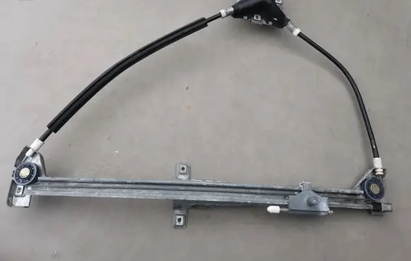 Audi 80 90 B3 Front door manual window regulator 893837400