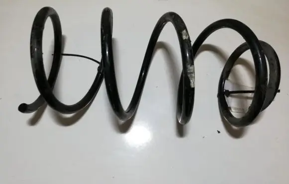 BMW 1 E81 E87 Front coil spring